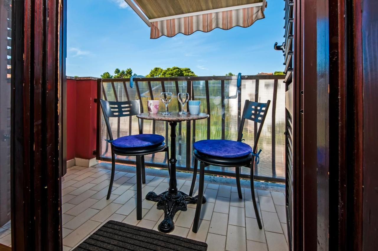 Apartments Erik B&B Adults Only Ровинь Экстерьер фото