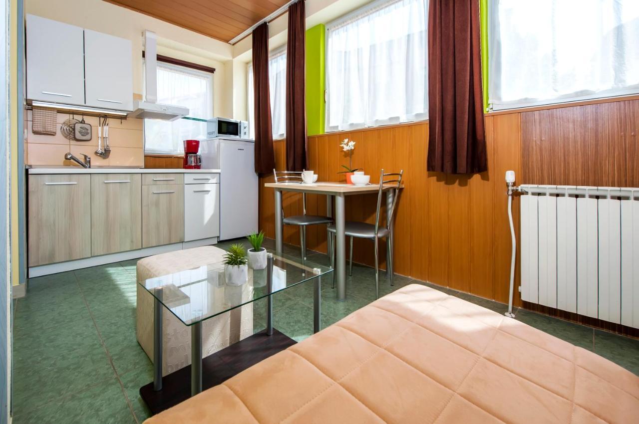 Apartments Erik B&B Adults Only Ровинь Экстерьер фото