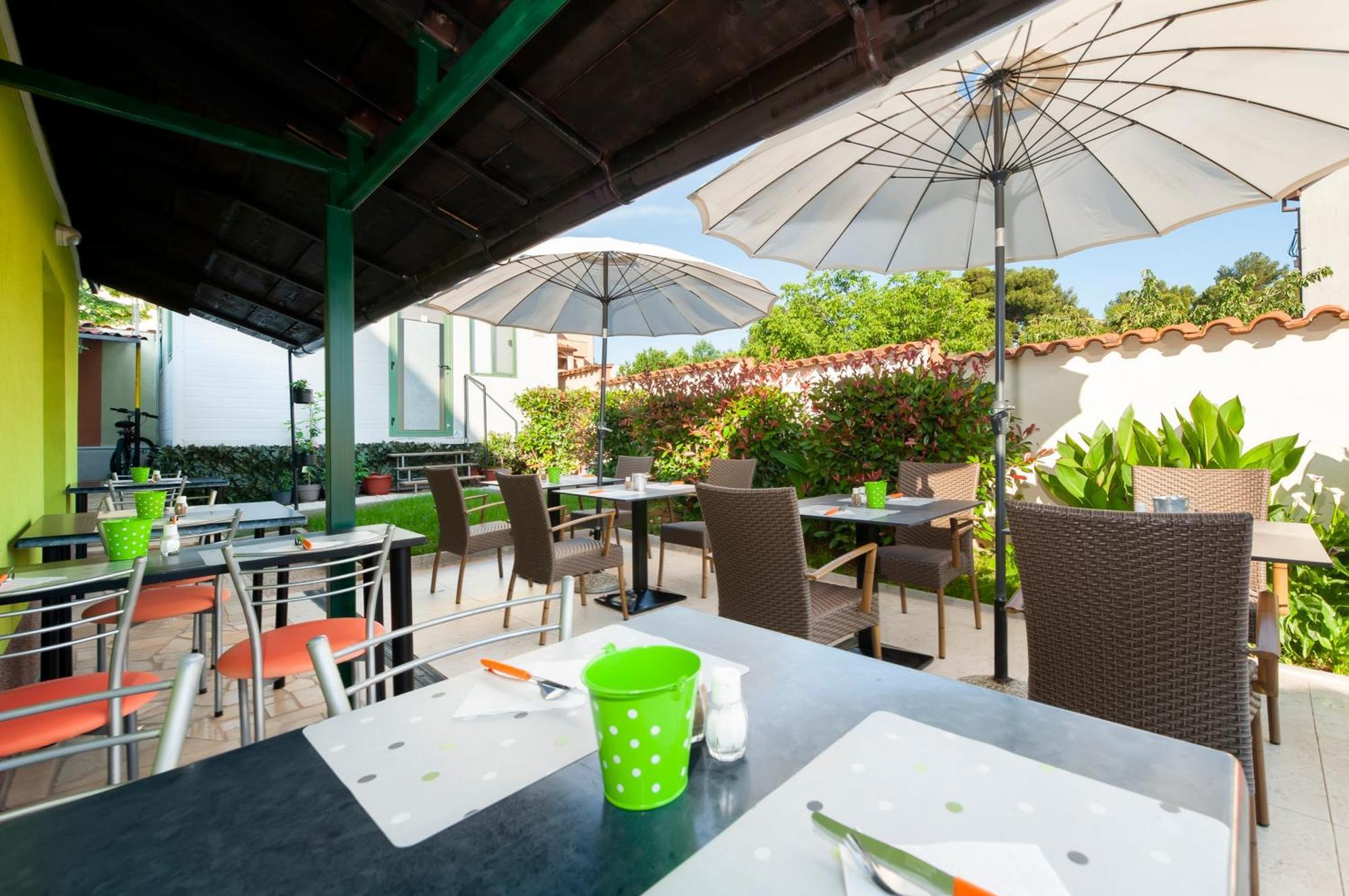Apartments Erik B&B Adults Only Ровинь Экстерьер фото