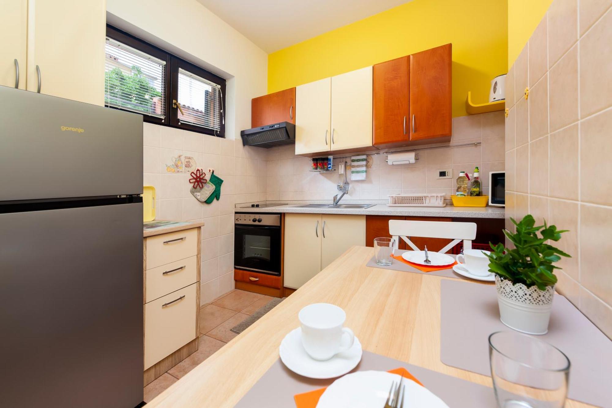 Apartments Erik B&B Adults Only Ровинь Экстерьер фото